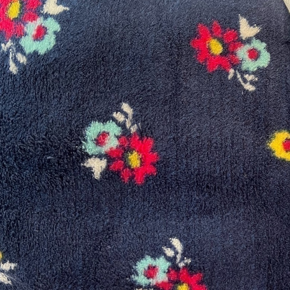 All For Color Floral Ditzy Fleece Throw Blanket - Picture 3 of 3